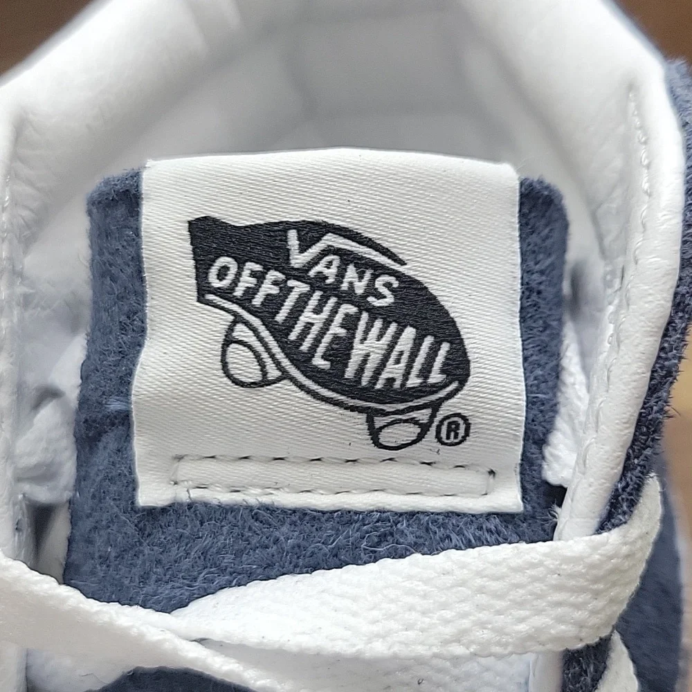 Van's SK8-Hi Brand new in the box authentic uper leather .